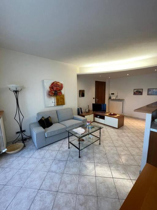 דירות סנטו סטפאנו בלבו Casa Carlino מראה חיצוני תמונה